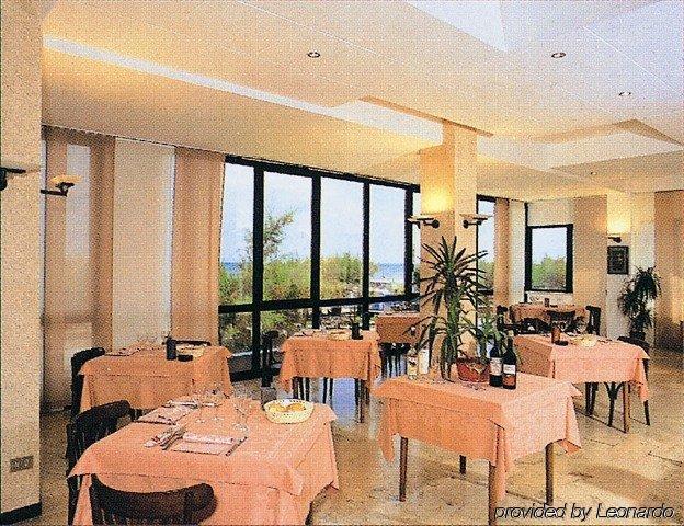 Hotel Ambassador Pesaro Ristorante foto