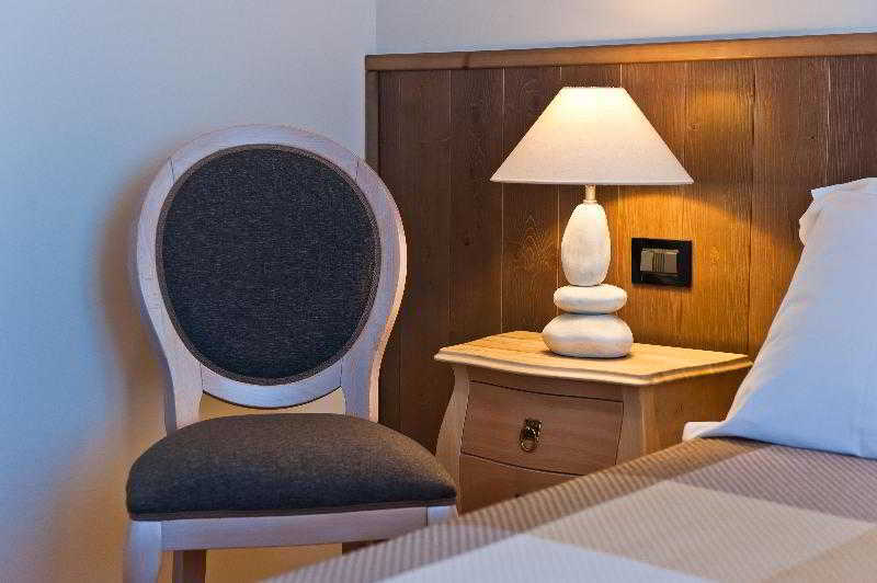 Hotel Ambassador Pesaro Esterno foto